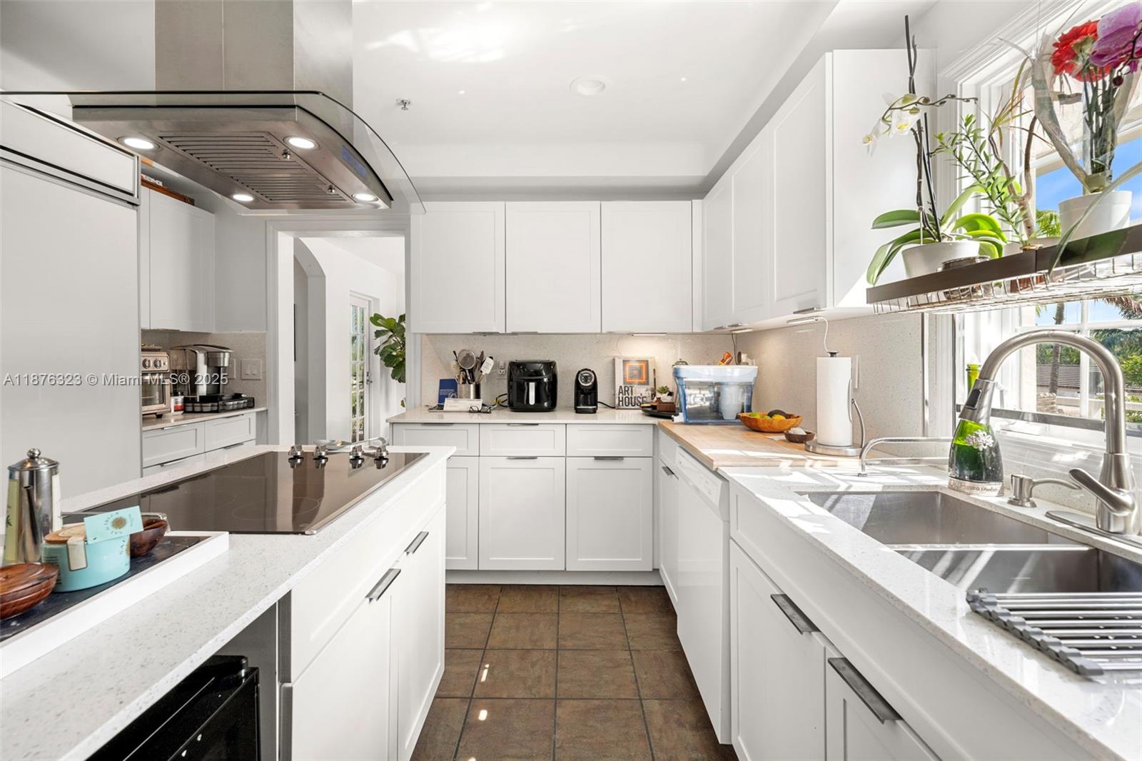 THE THS AT SUNSET HARBOUR - Residential