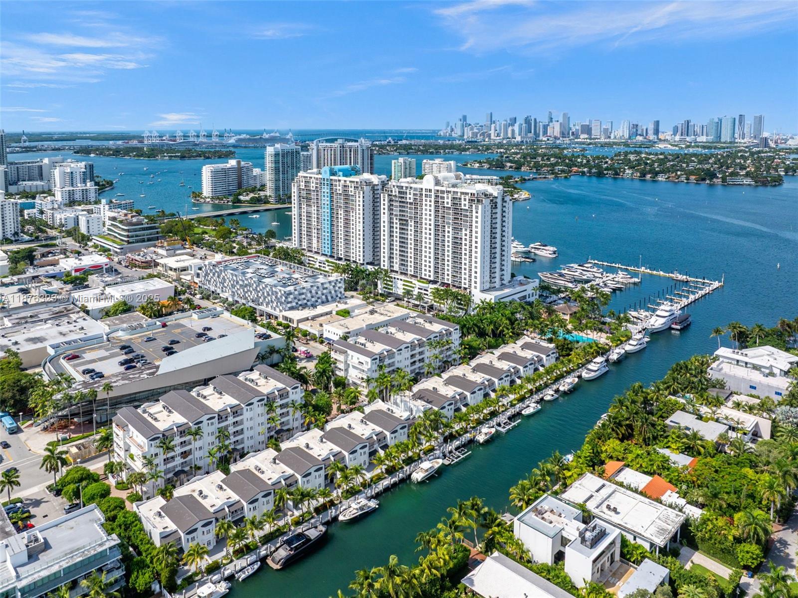 THE THS AT SUNSET HARBOUR - Residential