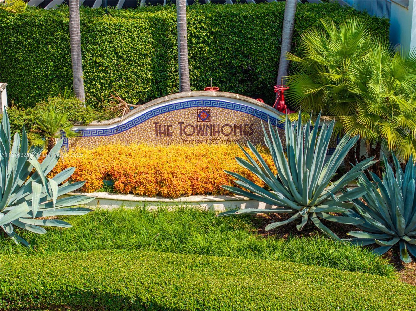 THE THS AT SUNSET HARBOUR - Residential