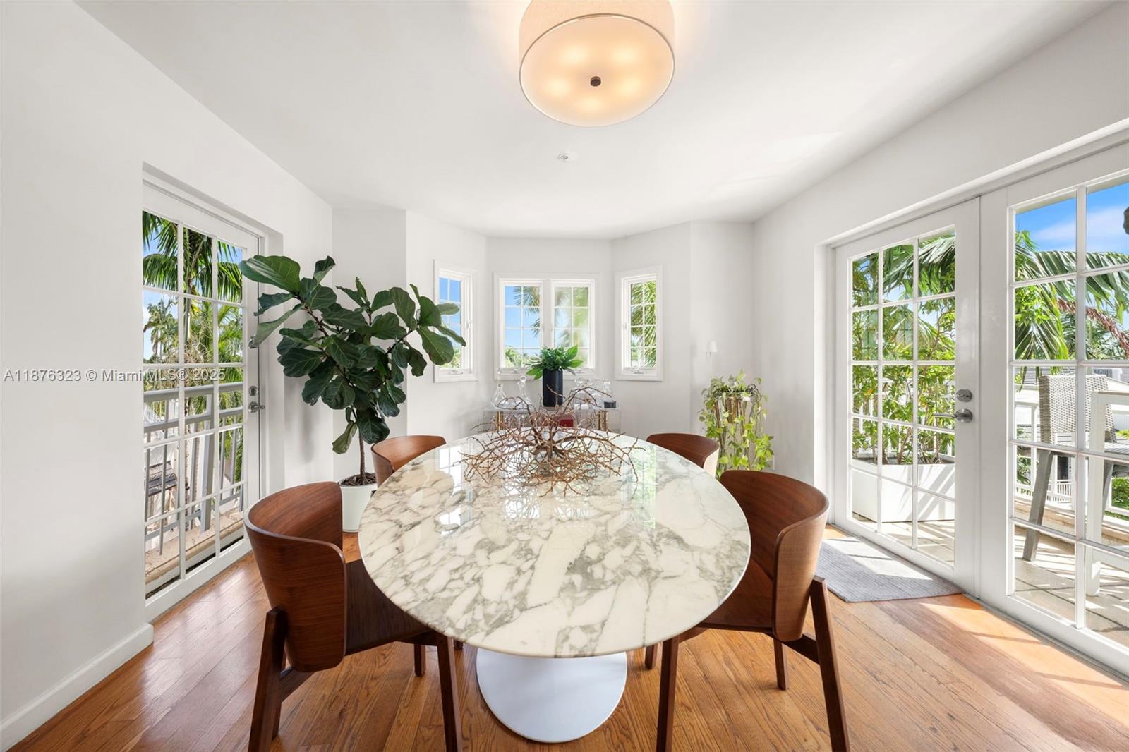 THE THS AT SUNSET HARBOUR - Residential