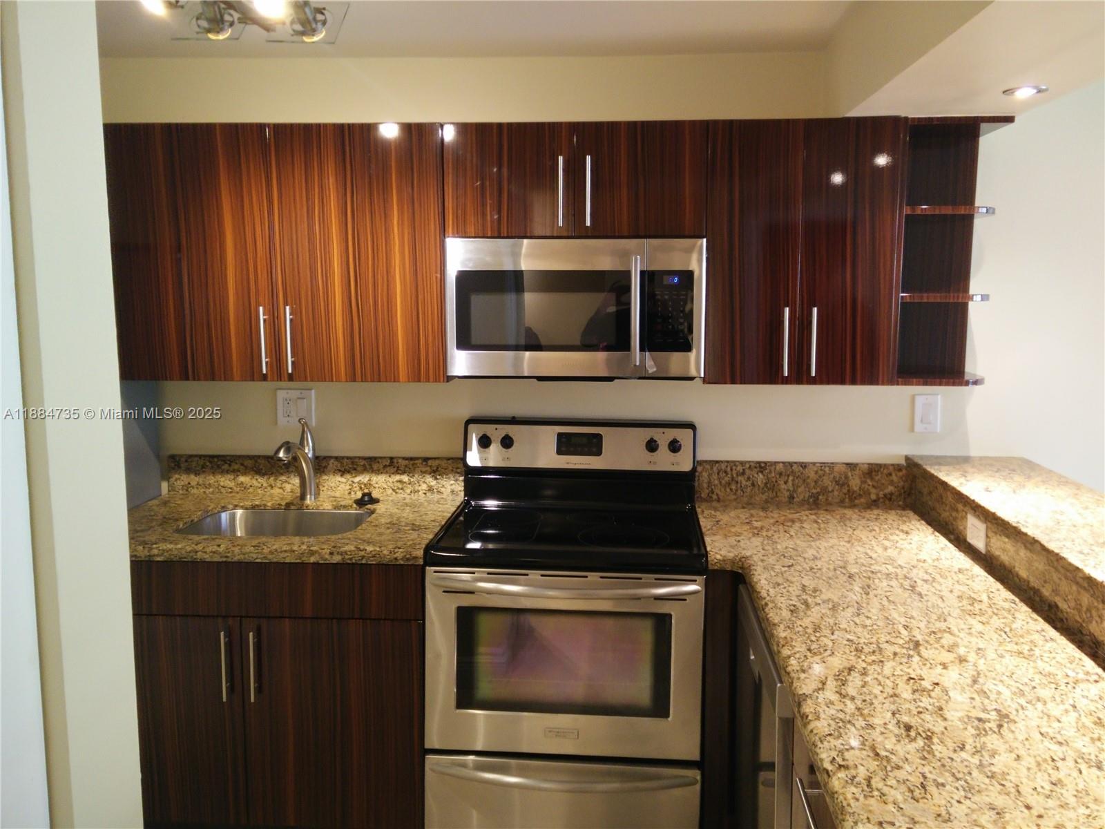 FOXCROFT APTS INC CONDO - Residential Lease
