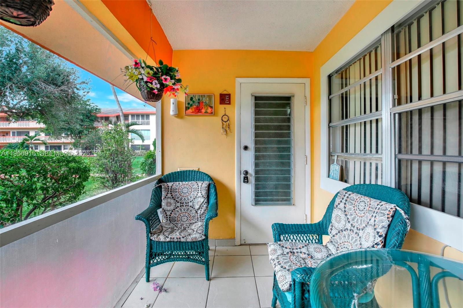 BEVERLY HILLS CONDO NUMBE - Residential