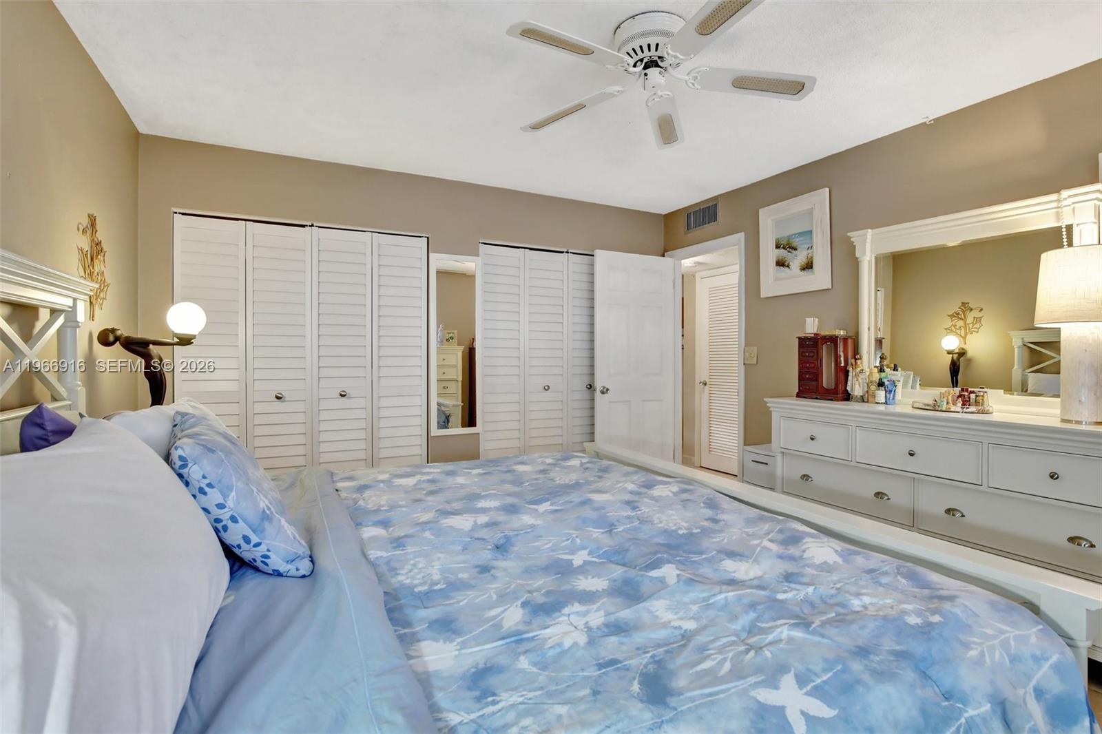 BEVERLY HILLS CONDO NUMBE - Residential