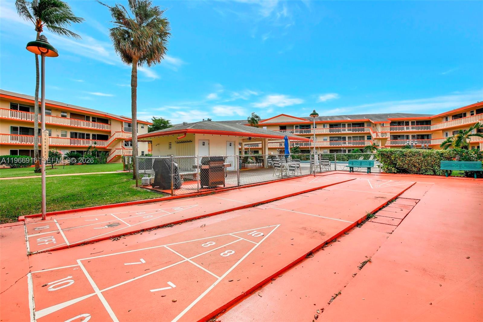 BEVERLY HILLS CONDO NUMBE - Residential