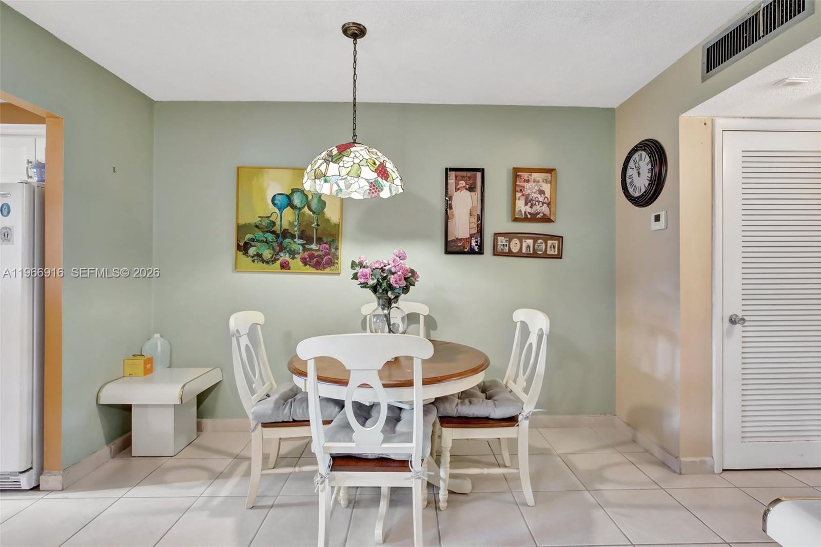 BEVERLY HILLS CONDO NUMBE - Residential