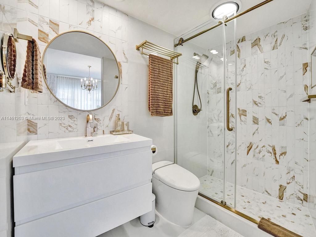 PARADISE HARBOUR APTS CO- - Residential