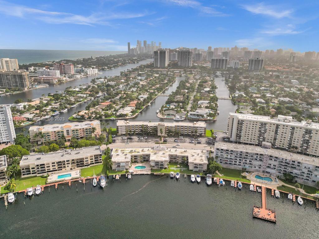 PARADISE HARBOUR APTS CO- - Residential