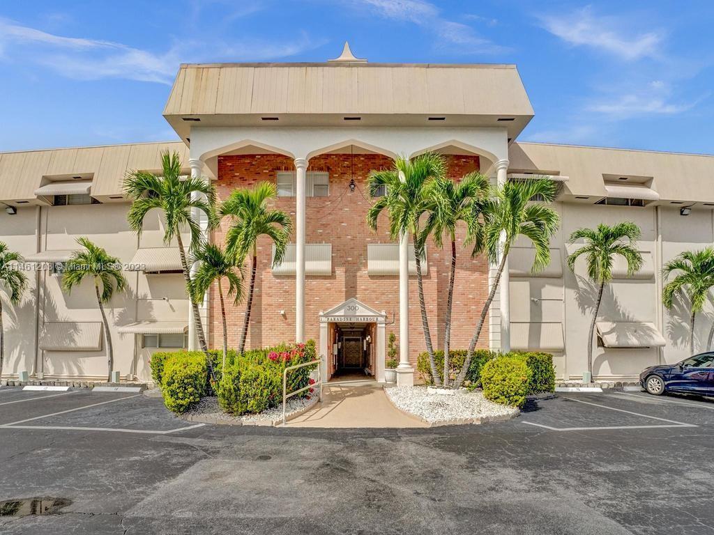 PARADISE HARBOUR APTS CO- - Residential