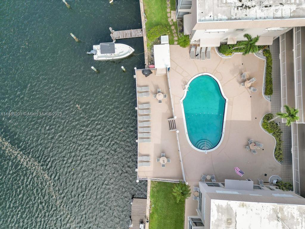 PARADISE HARBOUR APTS CO- - Residential