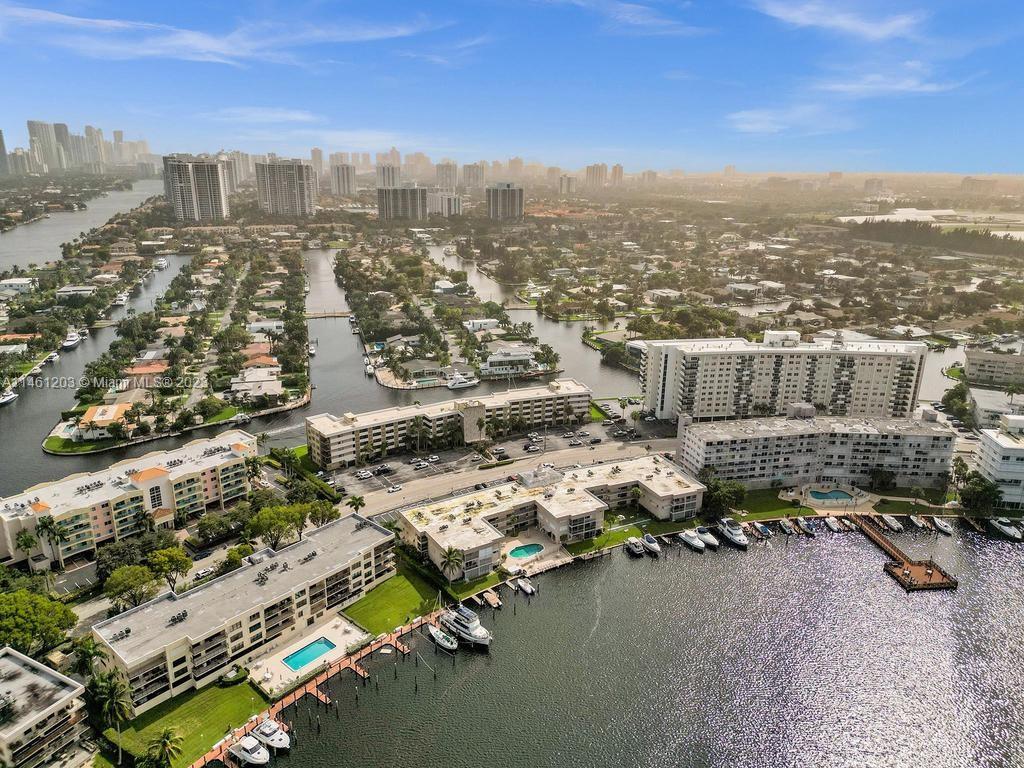 PARADISE HARBOUR APTS CO- - Residential