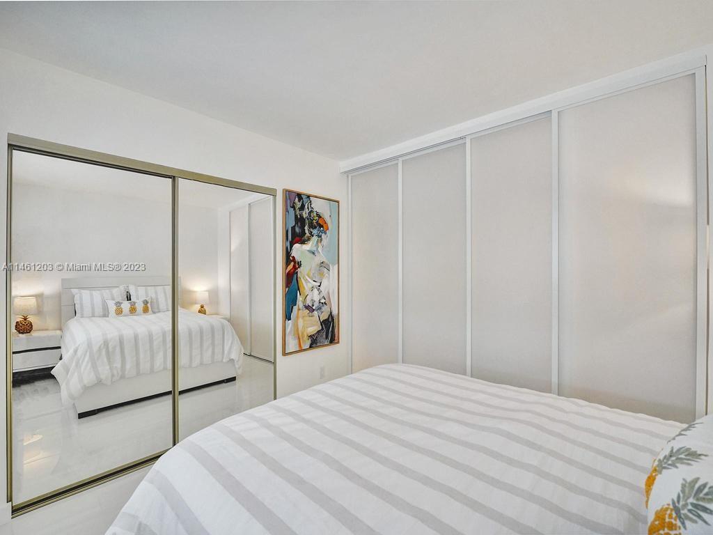 PARADISE HARBOUR APTS CO- - Residential