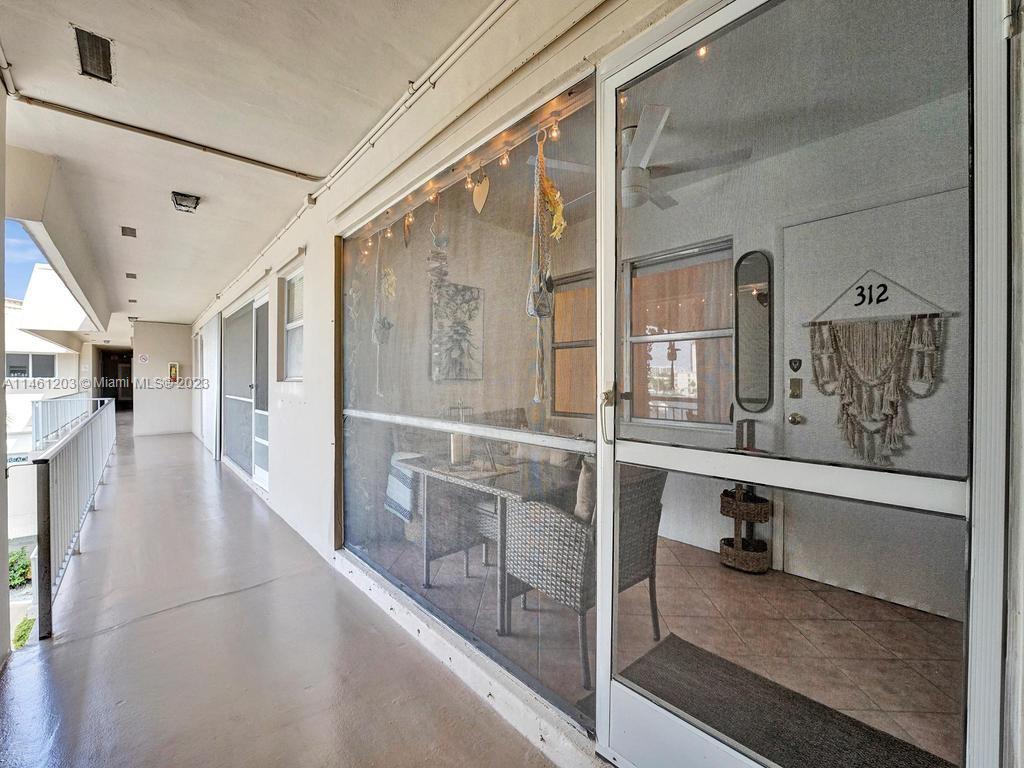 PARADISE HARBOUR APTS CO- - Residential