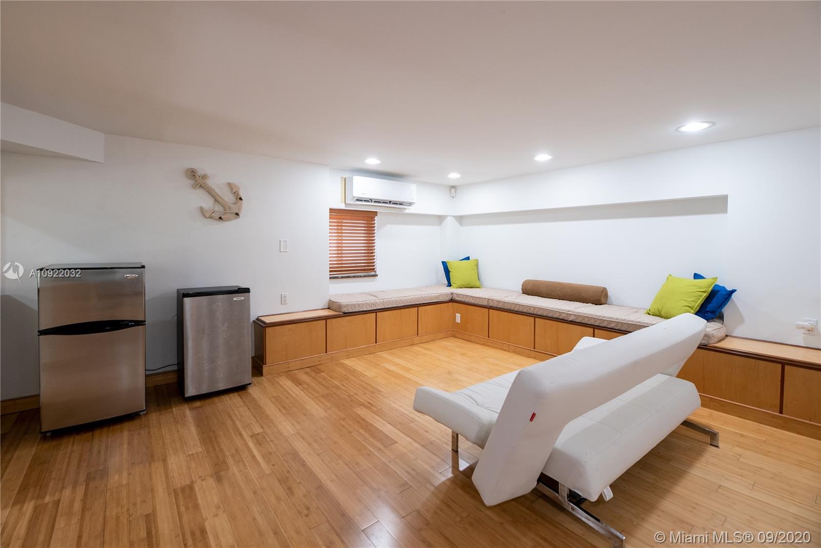 LAS OLAS BY THE SEA EXT - Residential