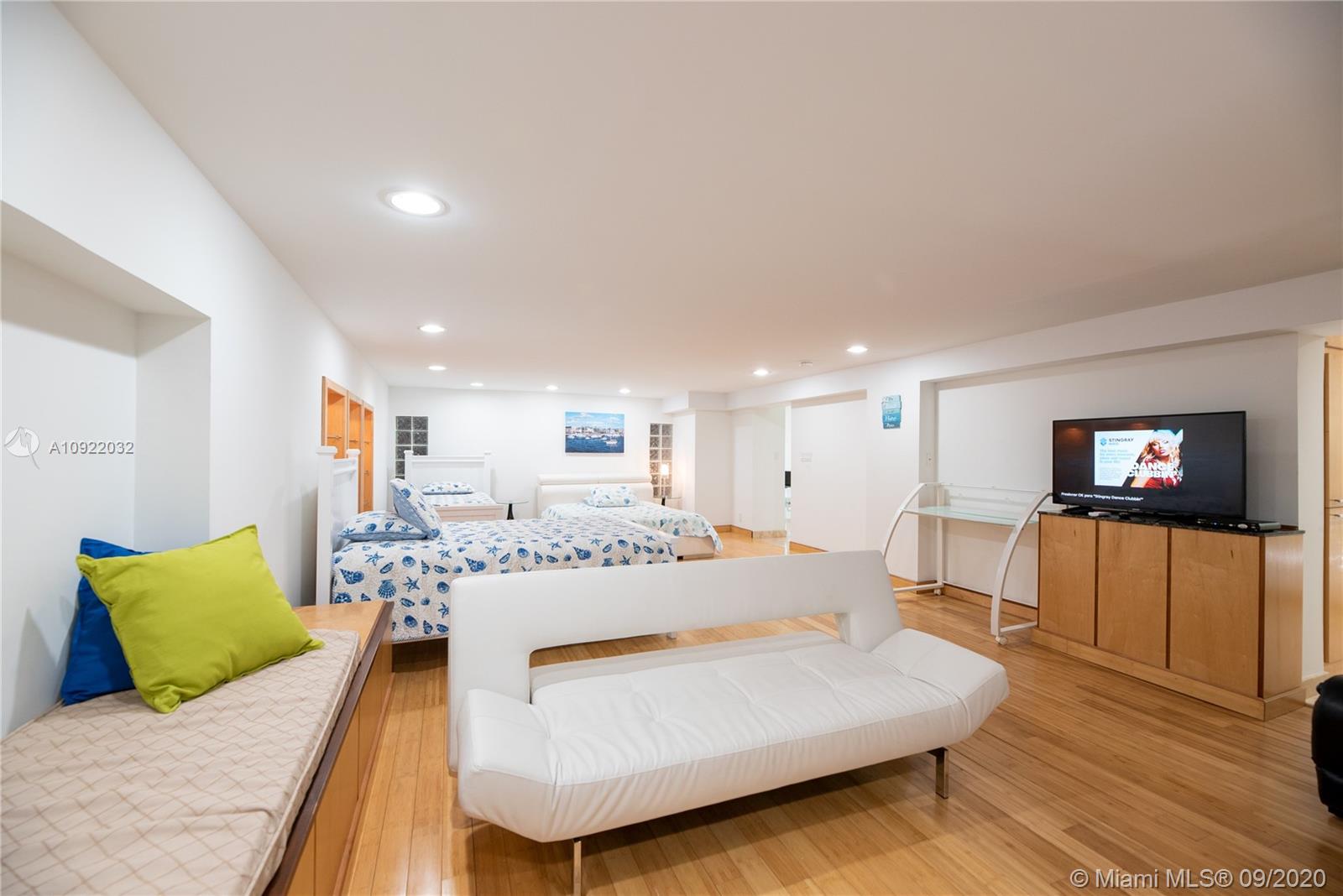 LAS OLAS BY THE SEA EXT - Residential