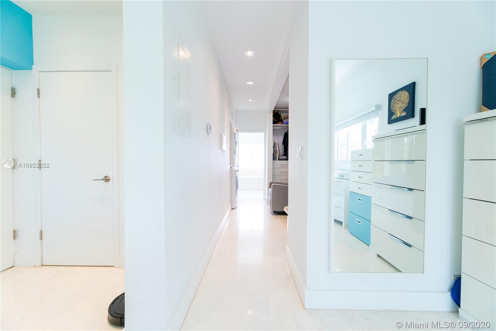 LAS OLAS BY THE SEA EXT - Residential