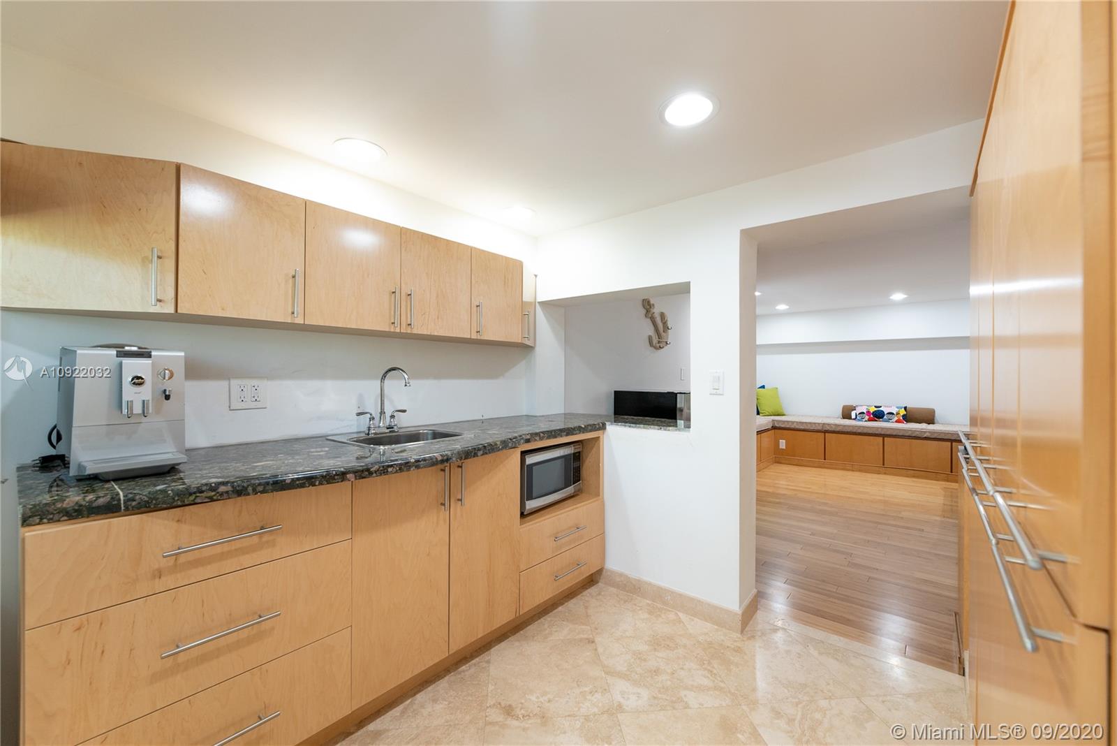 LAS OLAS BY THE SEA EXT - Residential