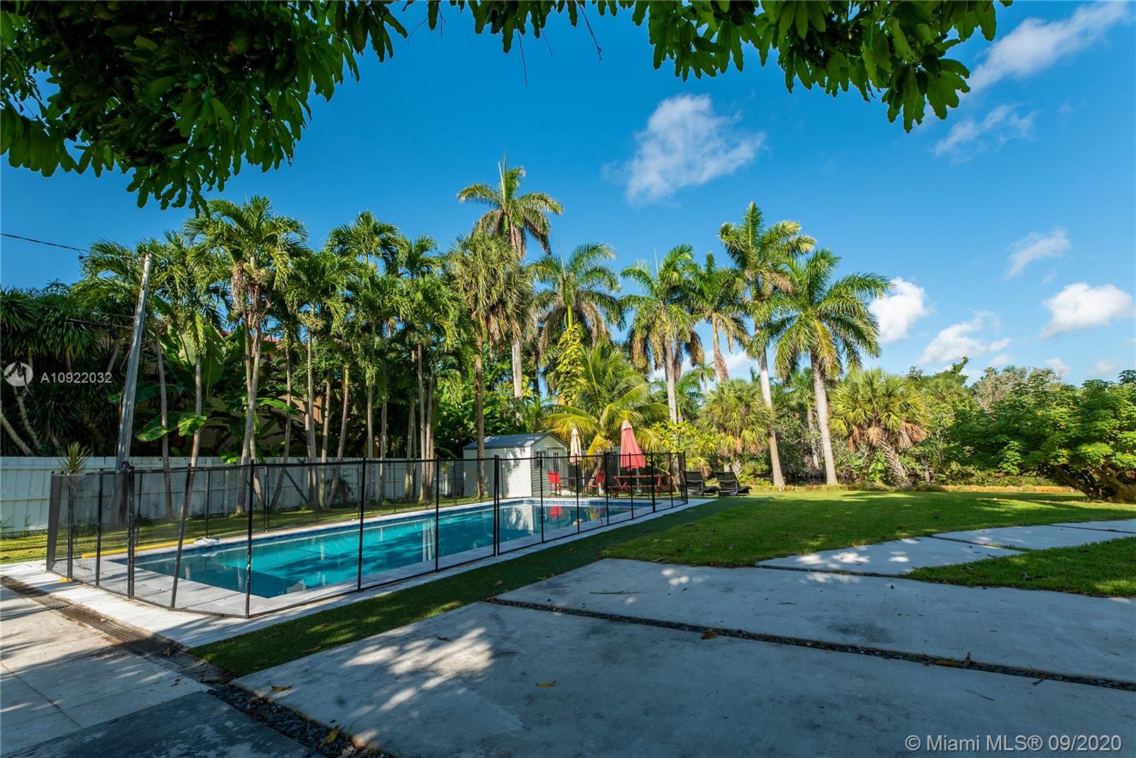 LAS OLAS BY THE SEA EXT - Residential