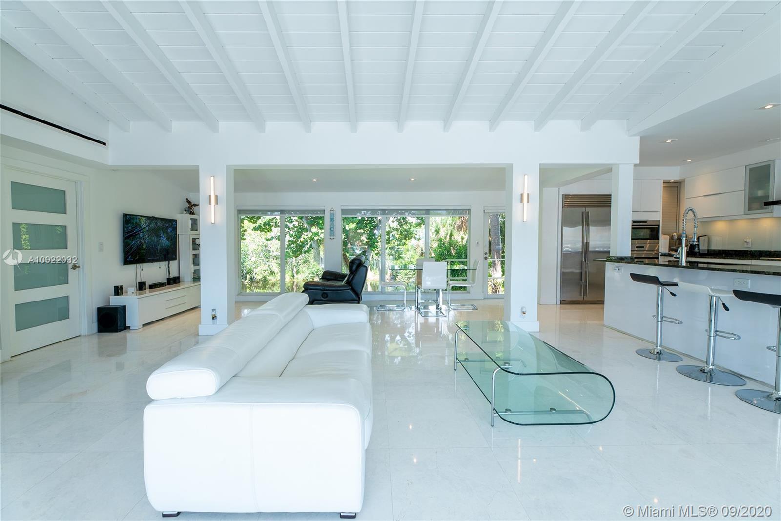 LAS OLAS BY THE SEA EXT - Residential