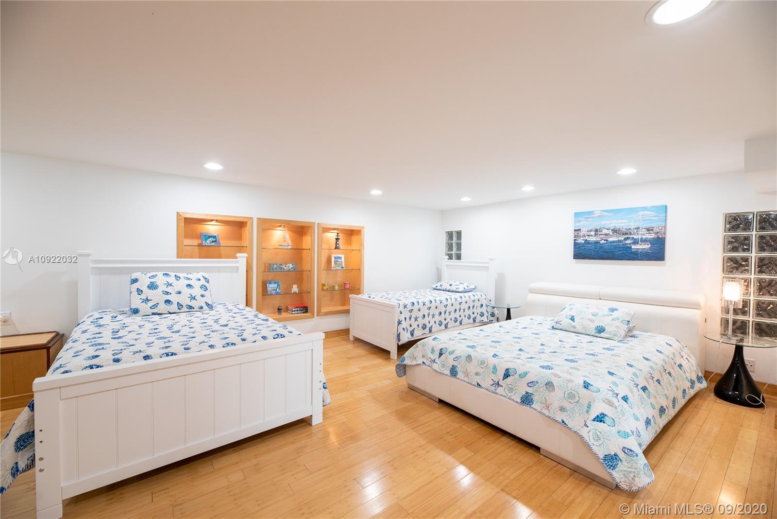 LAS OLAS BY THE SEA EXT - Residential