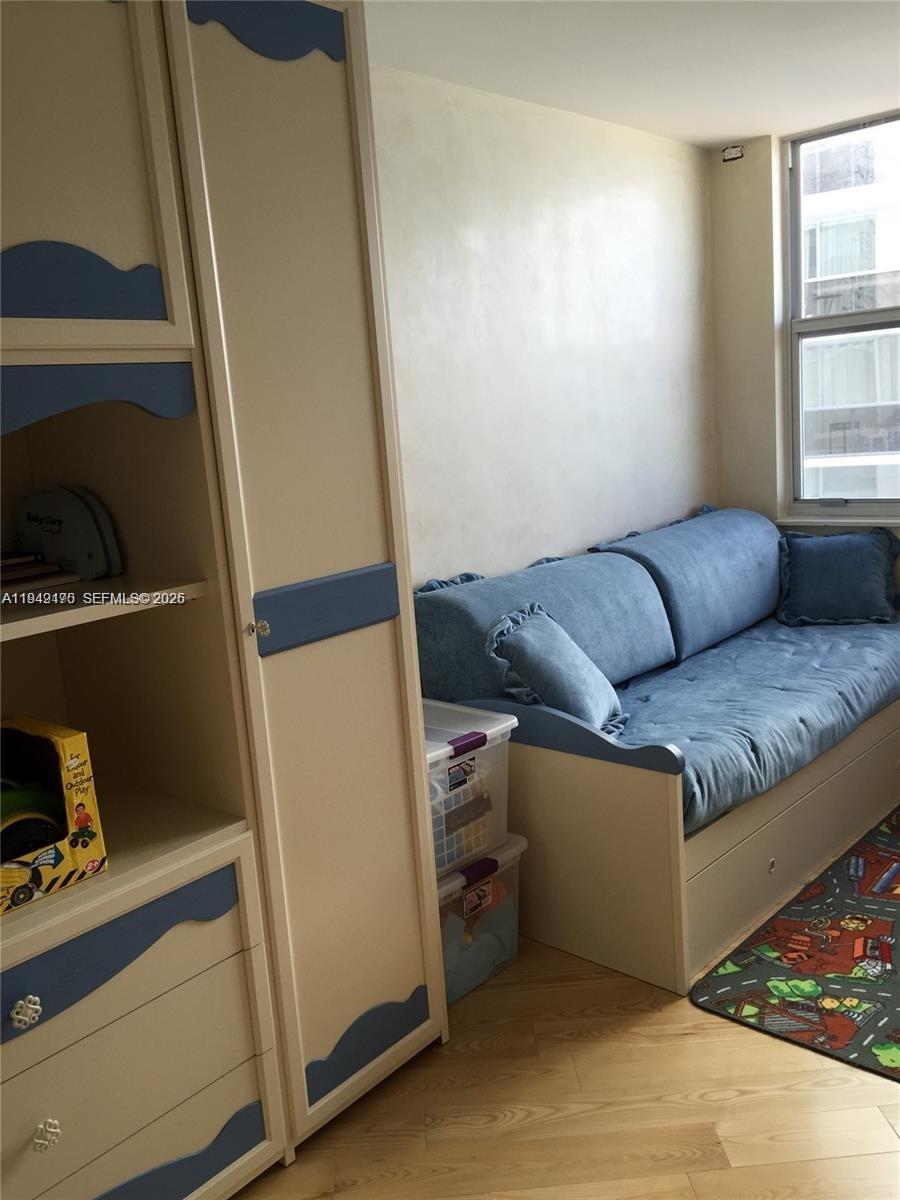 MAISON GRANDE CONDO - Residential