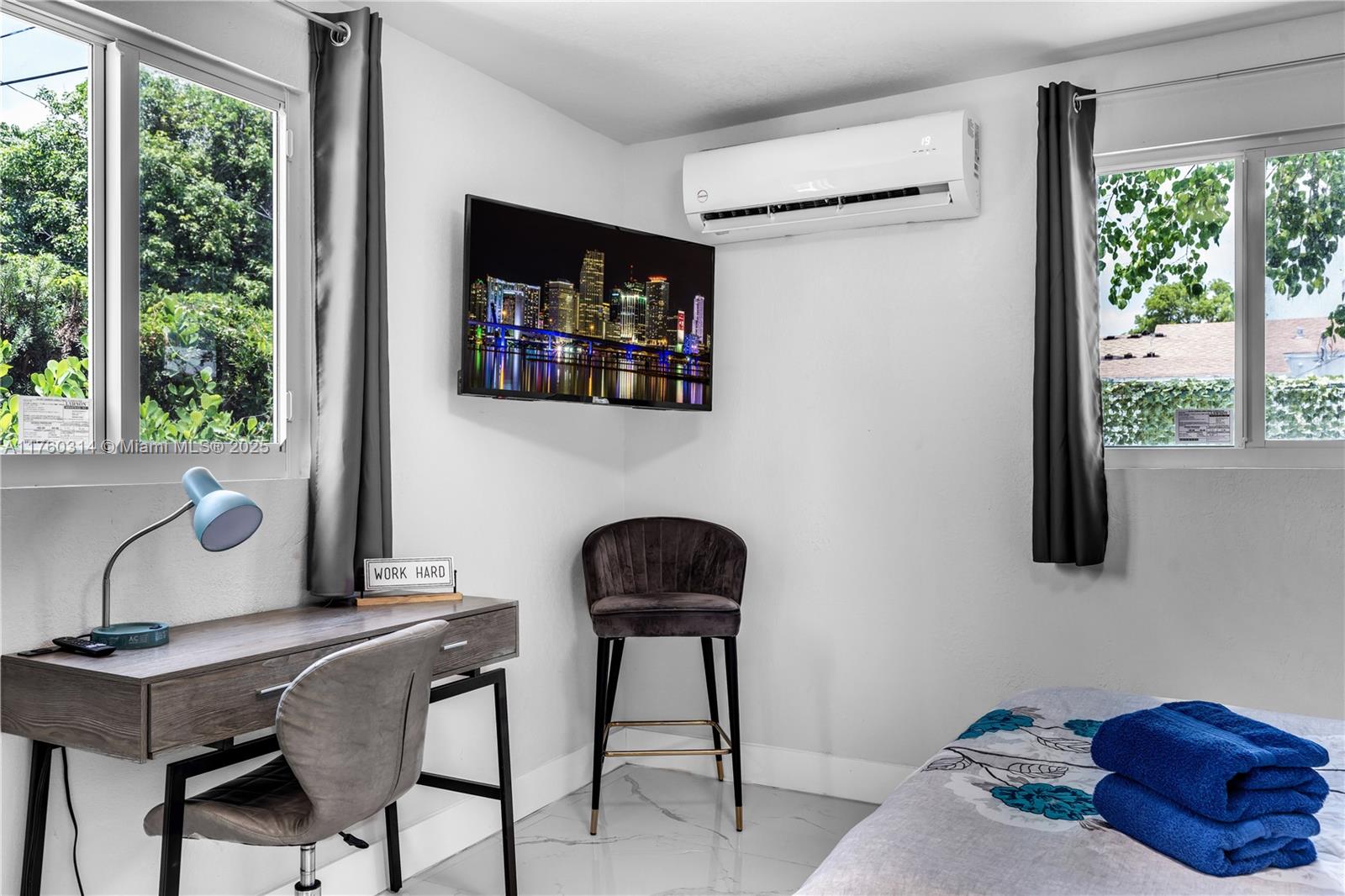 COLUMBIA PARK CORR PL - Residential