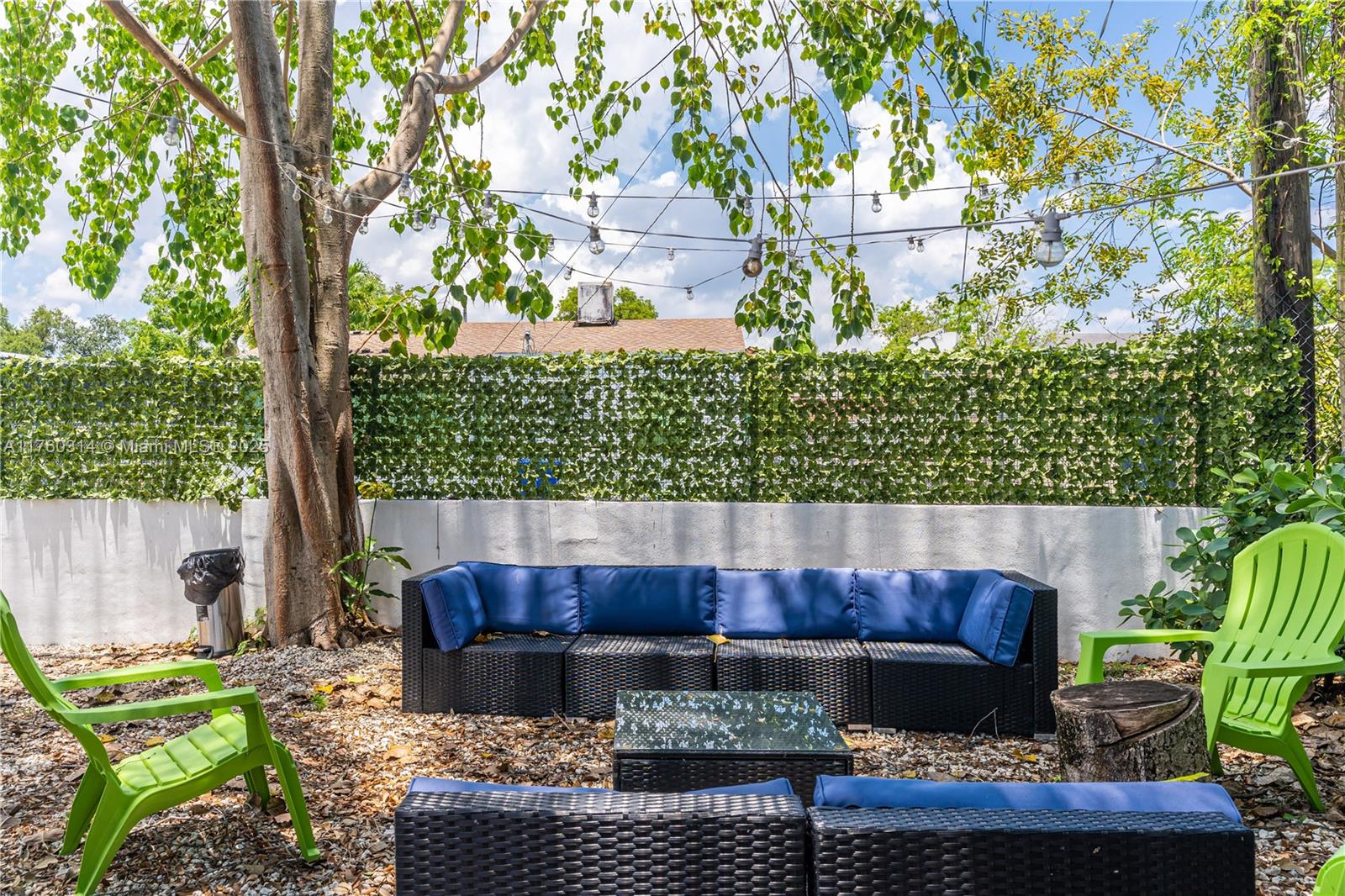 COLUMBIA PARK CORR PL - Residential