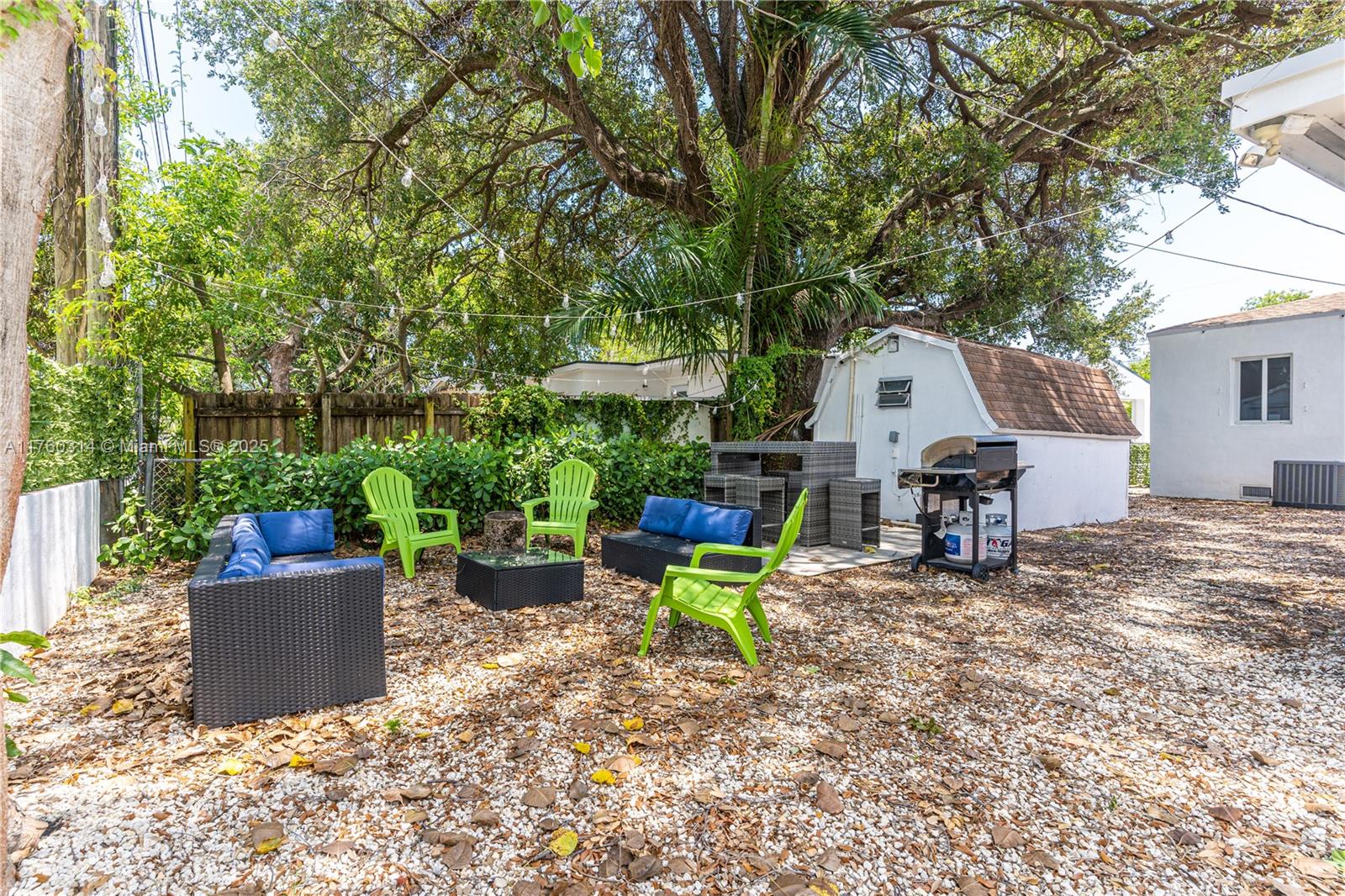 COLUMBIA PARK CORR PL - Residential