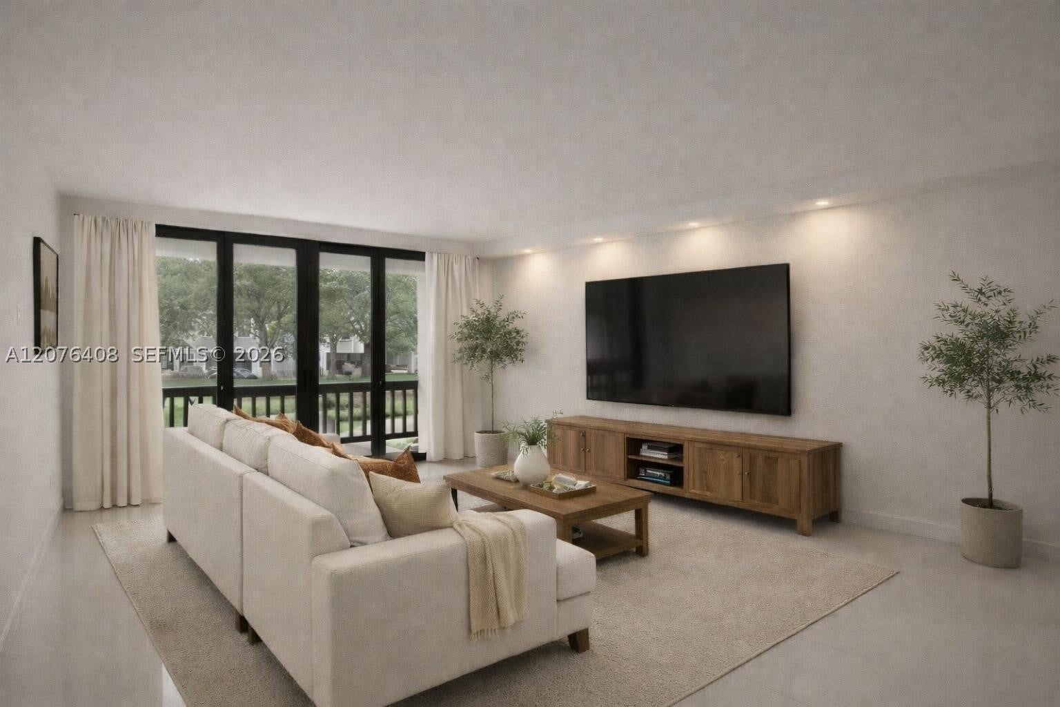 90 Edgewater Dr 104