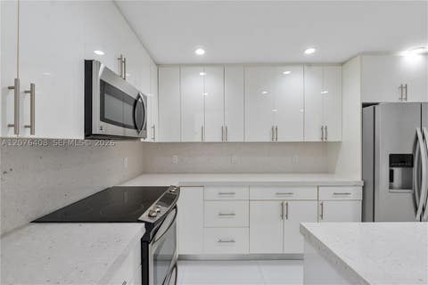 Tiny photo for 90 Edgewater Dr #104, Coral Gables, FL 33133 (MLS # A12076408)