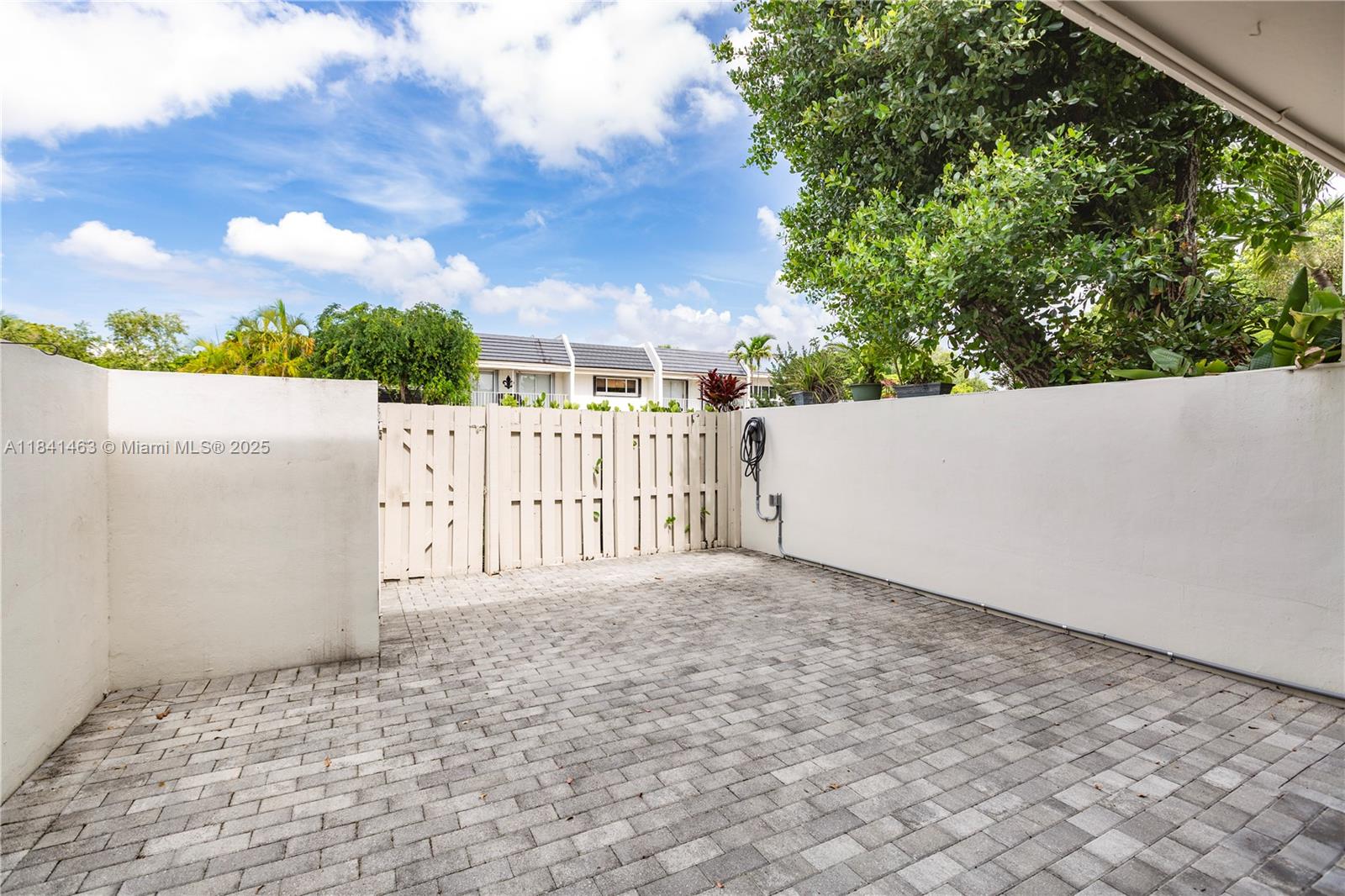 KINGS CREEK - Residential