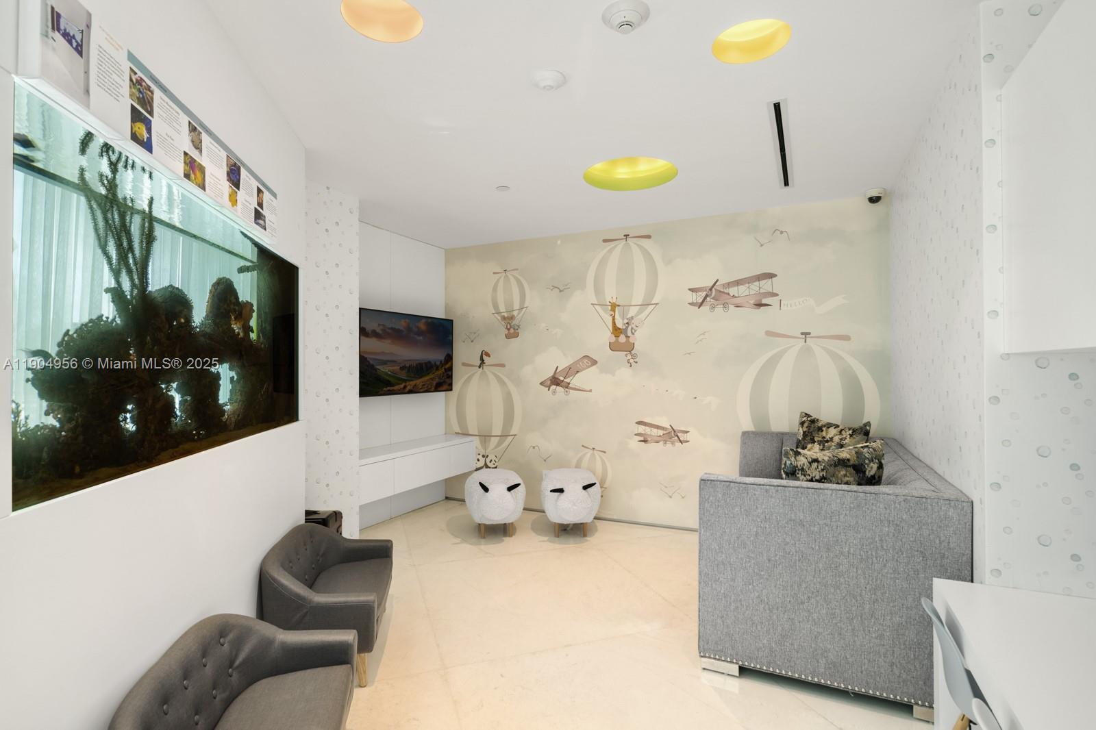 PORTOFINO TOWER CONDO - Residential