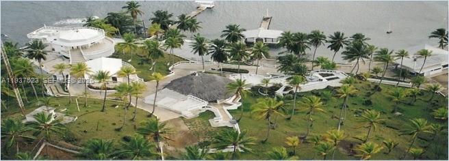 Isla Cabra - Residential