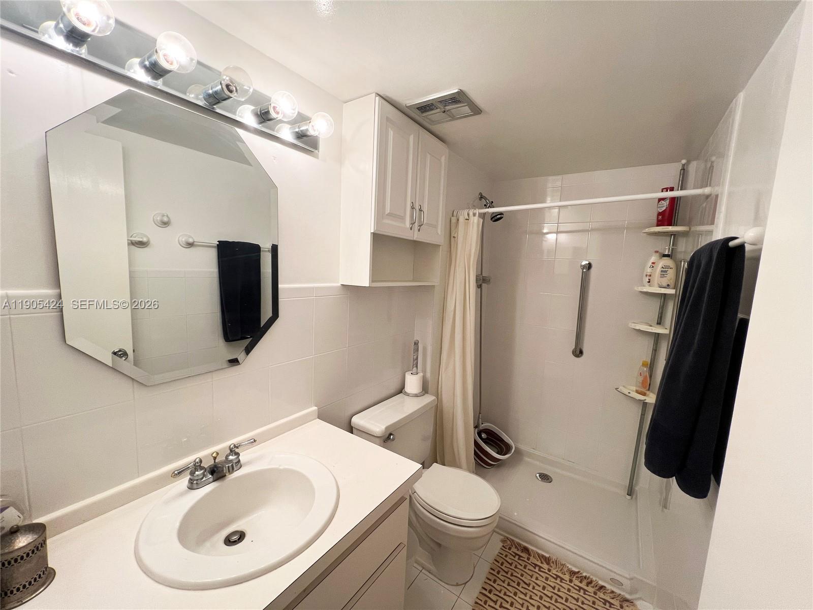 VILLA CAPRI CONDO - Residential