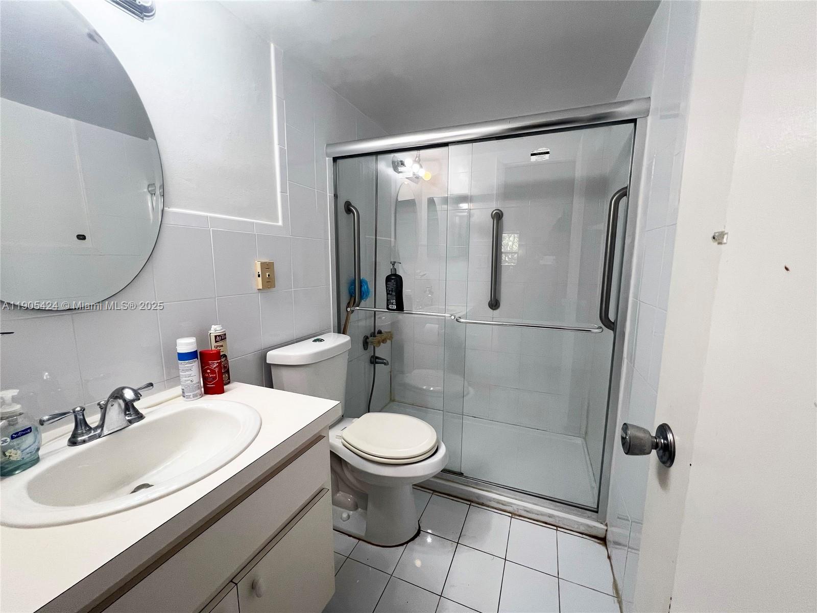 VILLA CAPRI CONDO - Residential