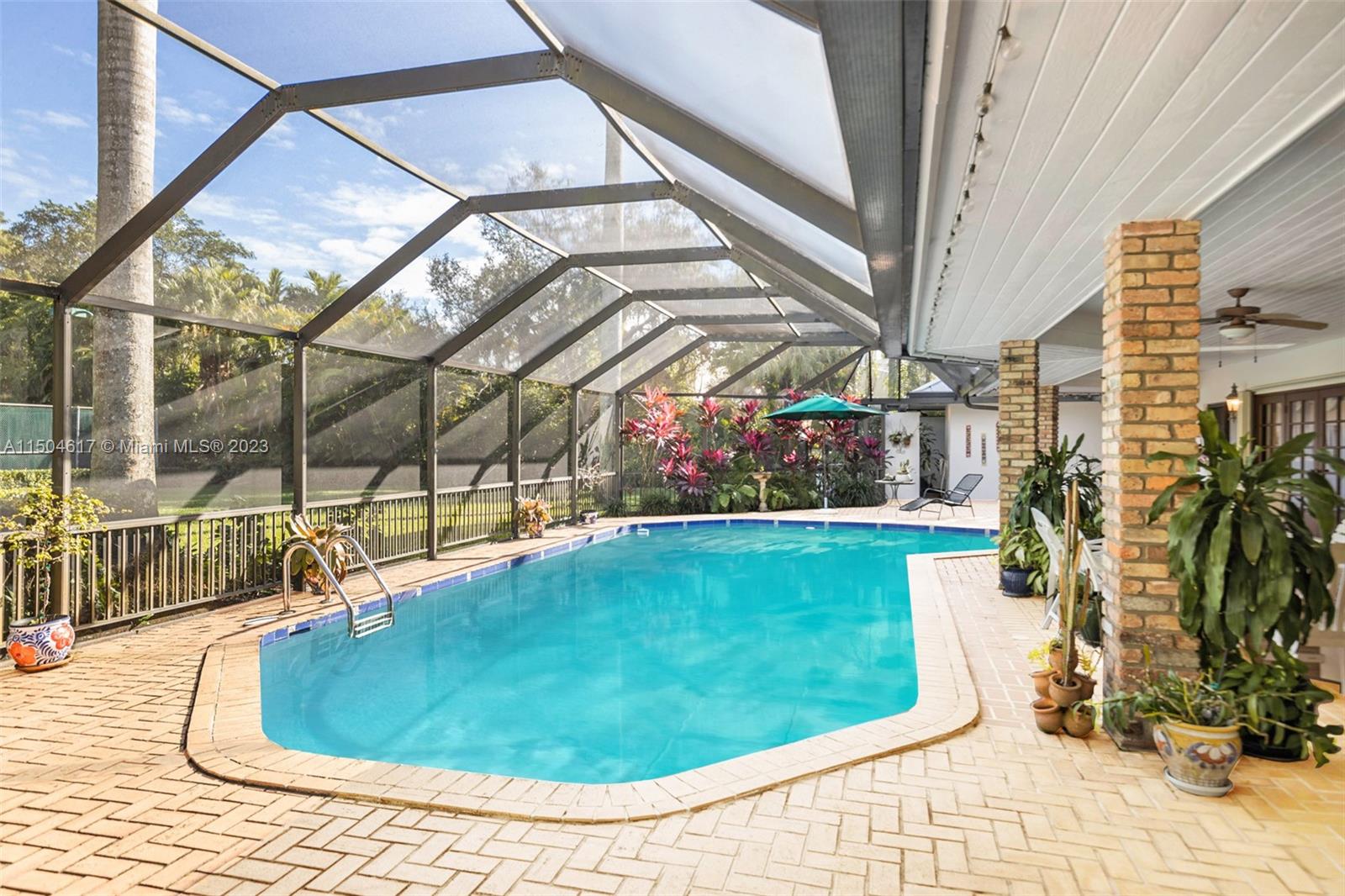 VAN HAVEN ESTATES - Residential