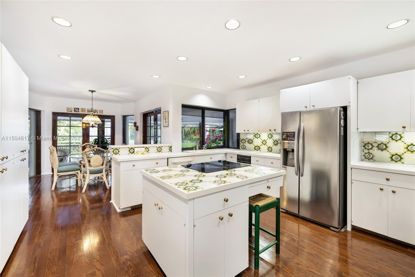 VAN HAVEN ESTATES - Residential