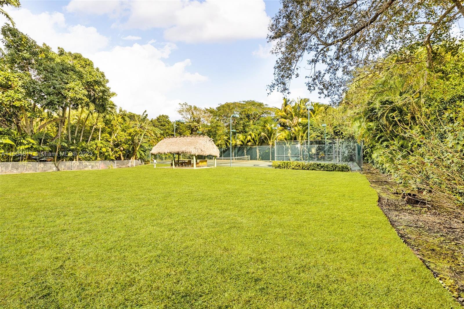 VAN HAVEN ESTATES - Residential