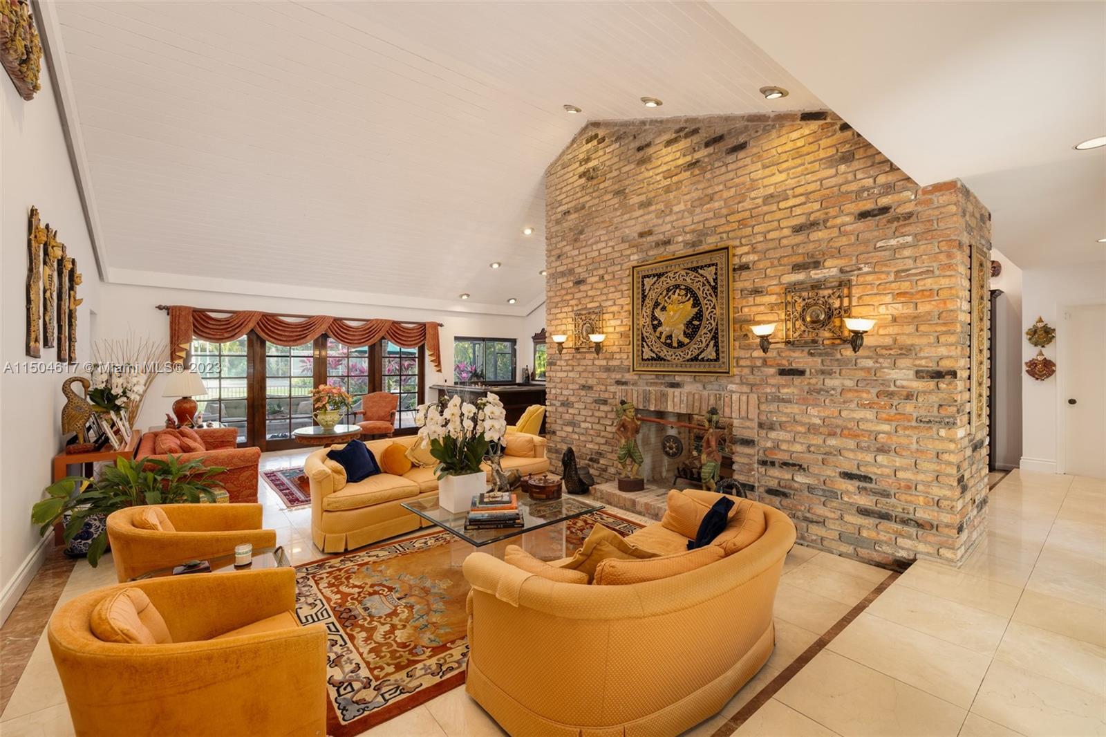 VAN HAVEN ESTATES - Residential