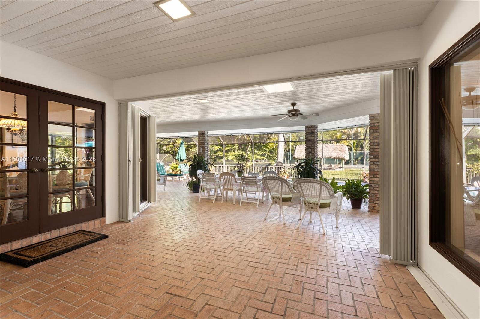 VAN HAVEN ESTATES - Residential