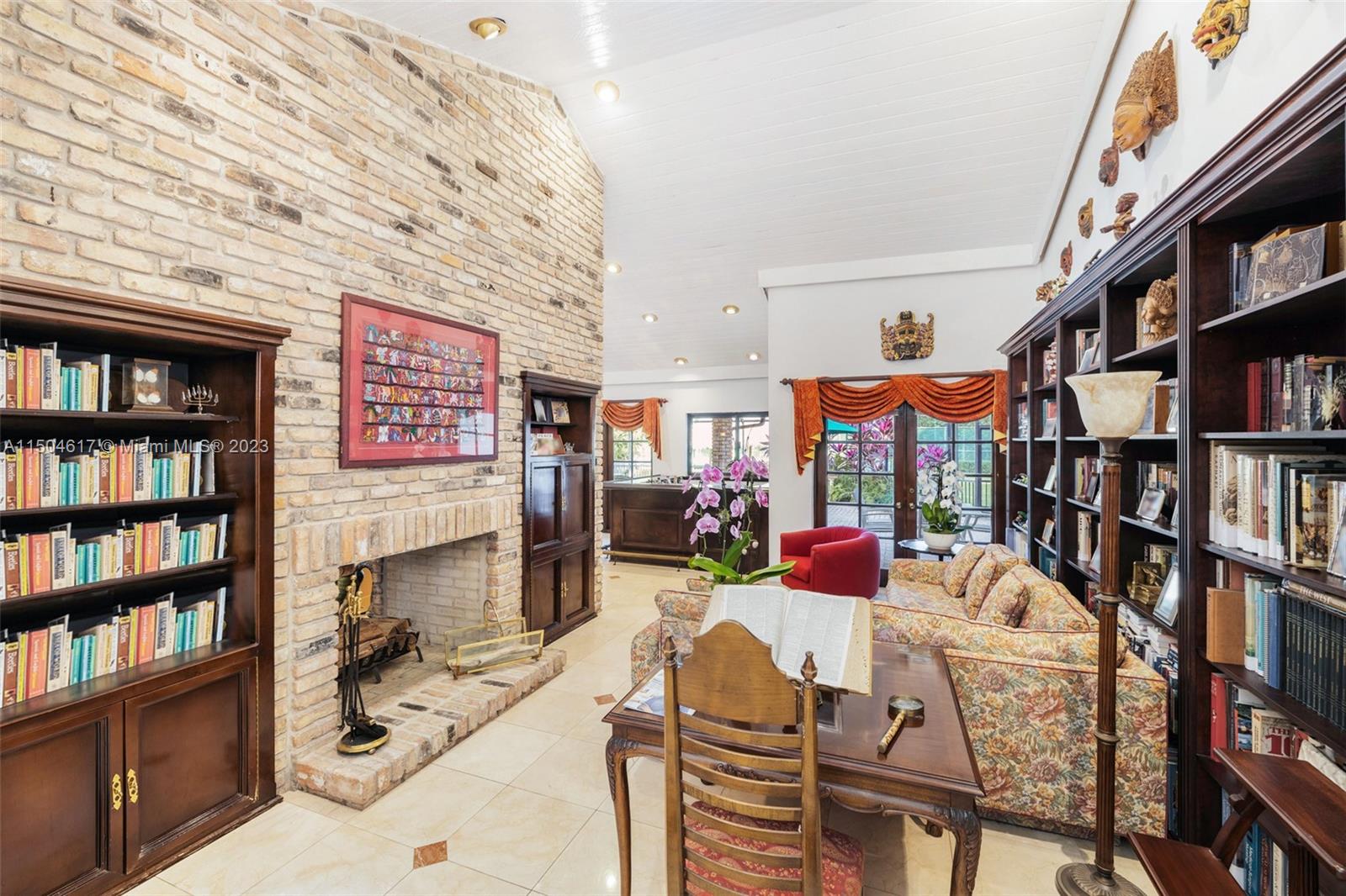 VAN HAVEN ESTATES - Residential