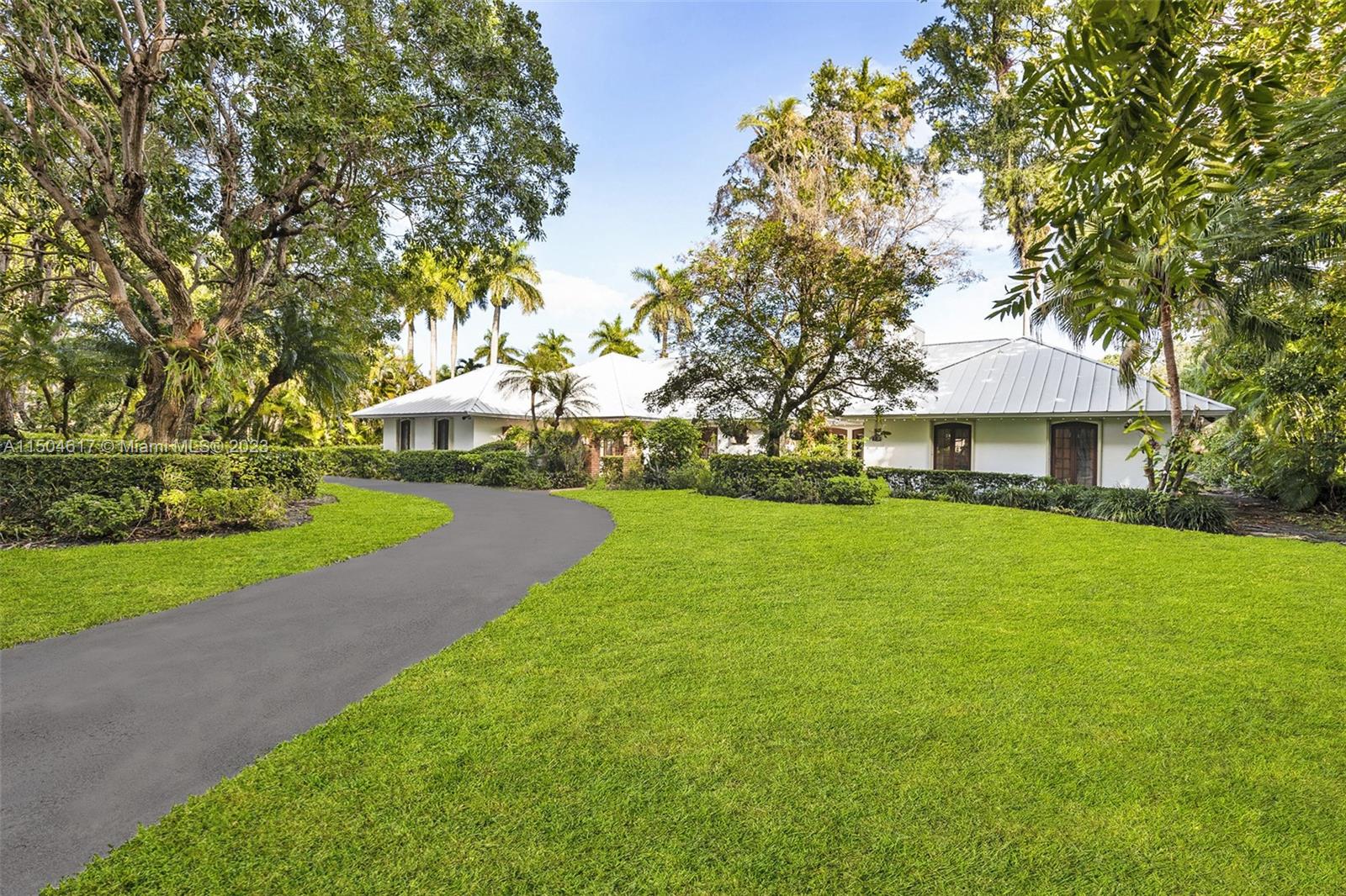 VAN HAVEN ESTATES - Residential