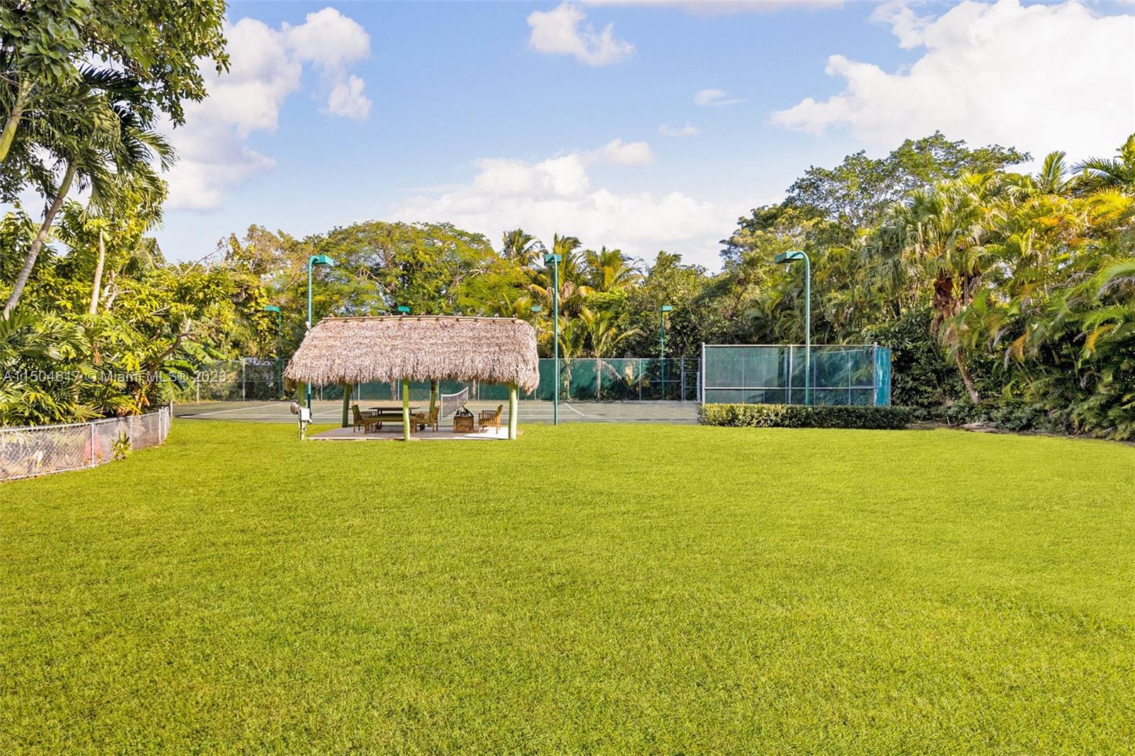 VAN HAVEN ESTATES - Residential