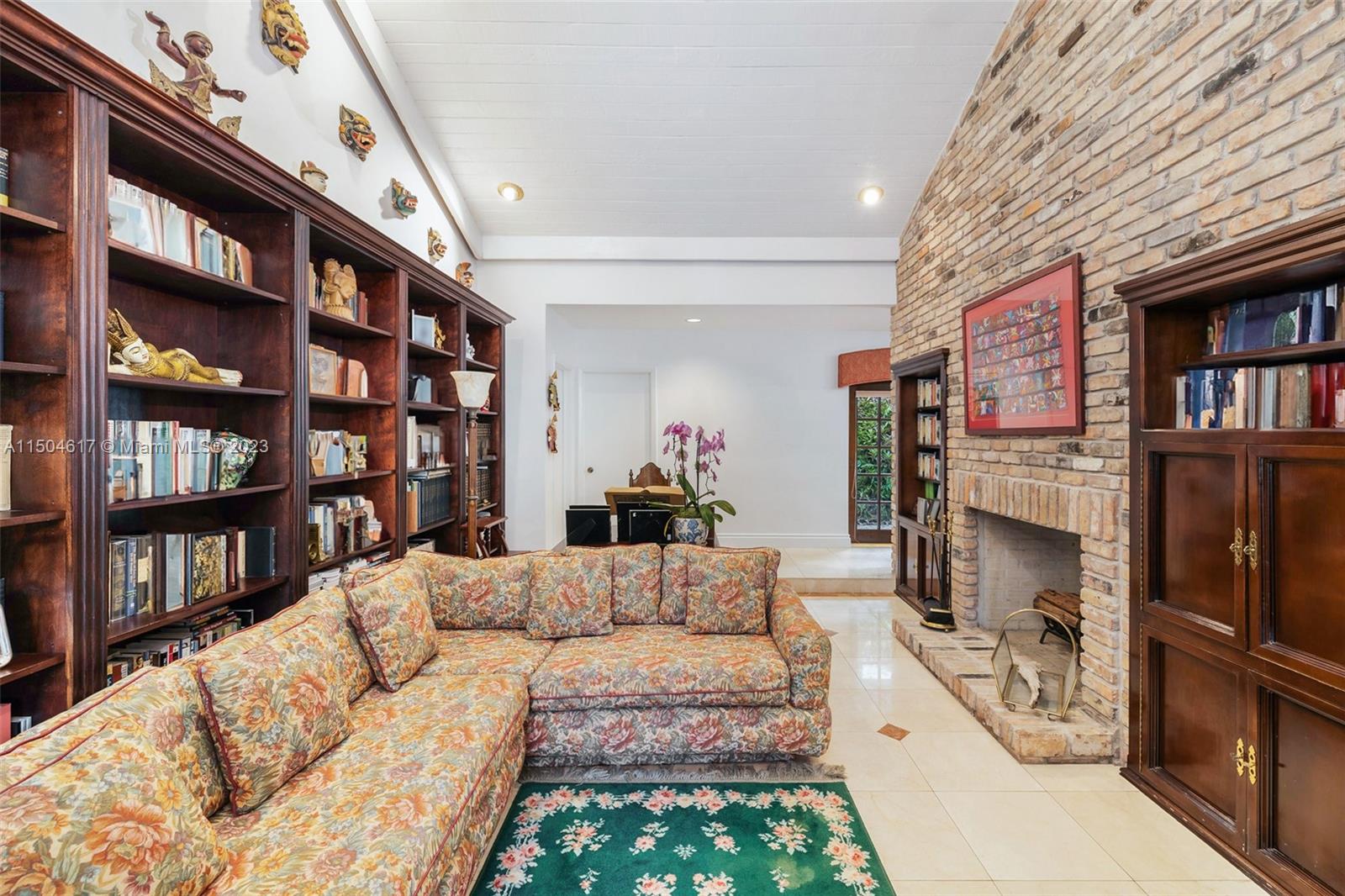 VAN HAVEN ESTATES - Residential