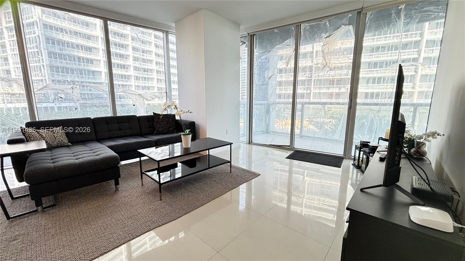 495 Brickell Ave 1610