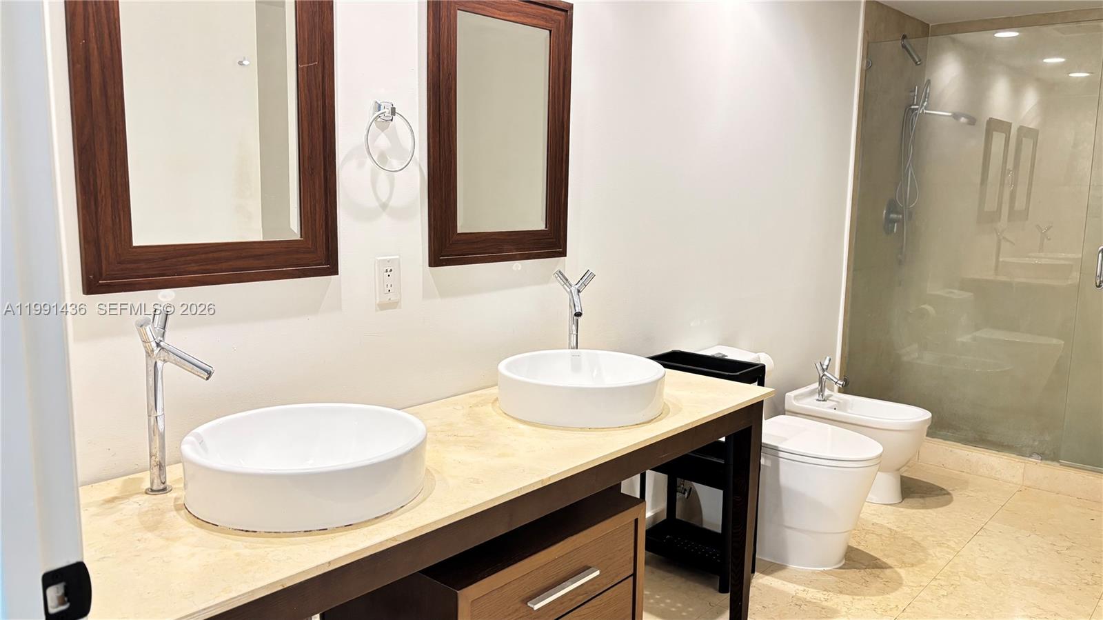 ICON BRICKELL NO TWO - Residential Lease