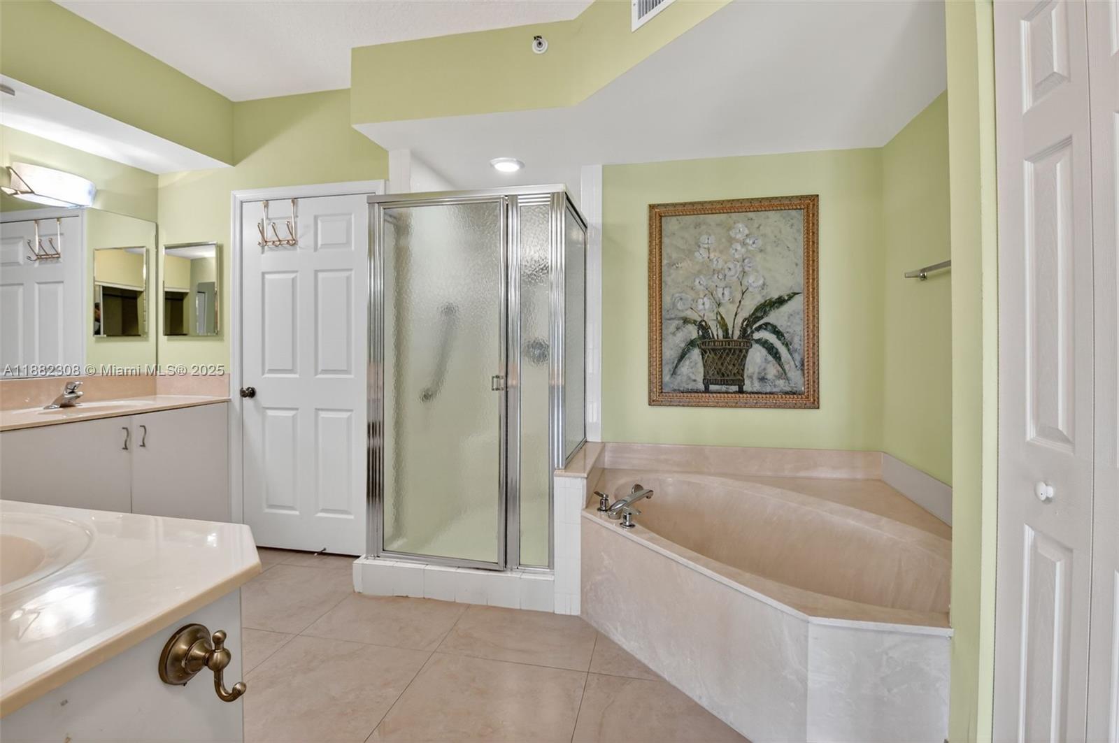 REGAL SHORES CONDO - Residential Lease