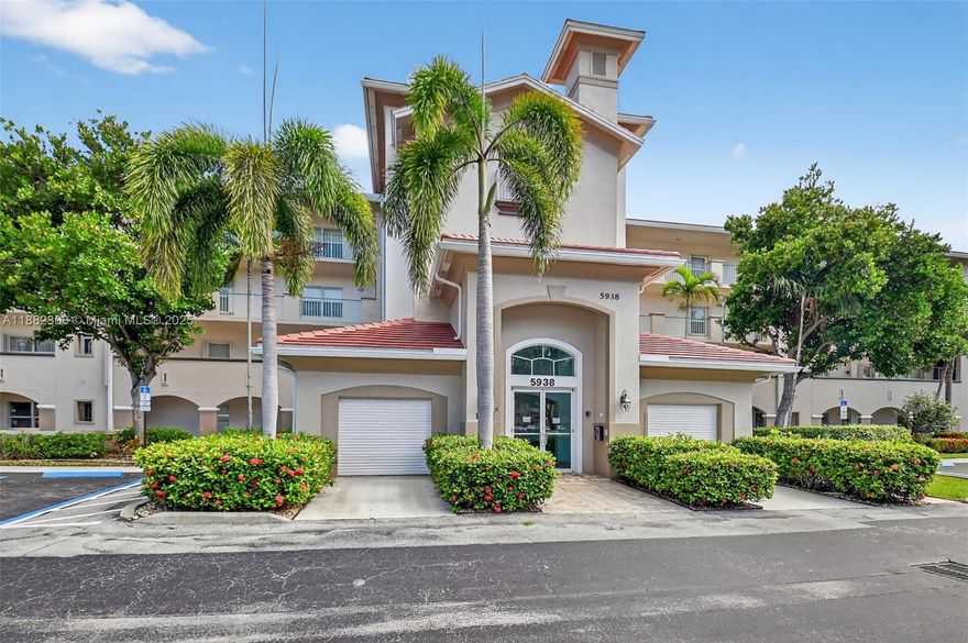 Exclusive 3 bedroom, 2.5 bathroom first floor condo with a patio.  A highly sought after active adult community. The is a unique unit because it has an extra 1/2 bathroom. Also it has 2 bedrooms with en suite bathrooms. Enjoy a wide range of amenities designed to enhance your physical and social well-being. Within step from the tennis courts, pickleball courts and satellite pool.clubhouse has fitness center, 650 theater with Las Vegas style entertainment. Cafe is open 7 days a week.
Newly painted white throughout the condo.
