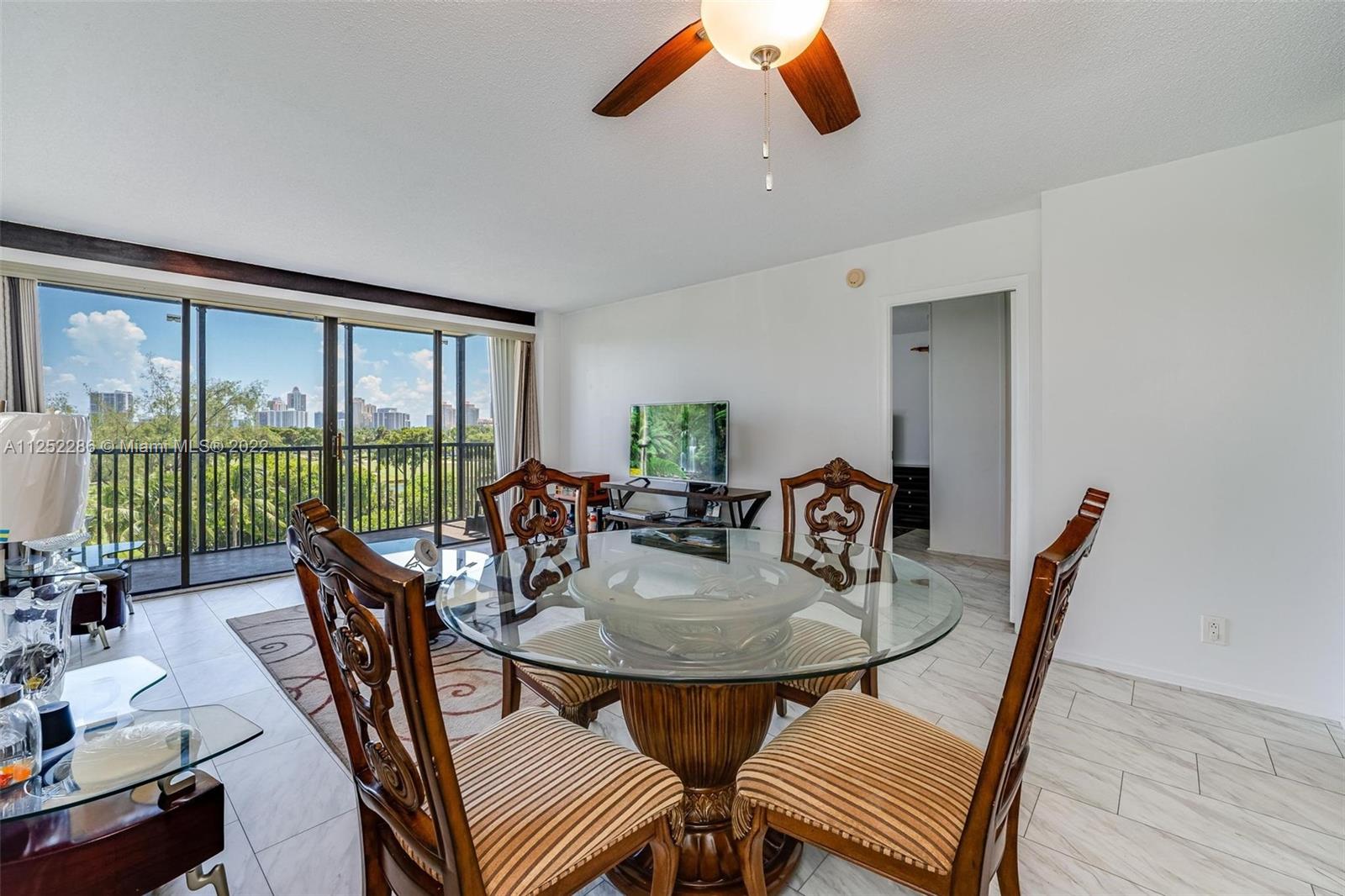 BRAVURA I CONDO - Residential