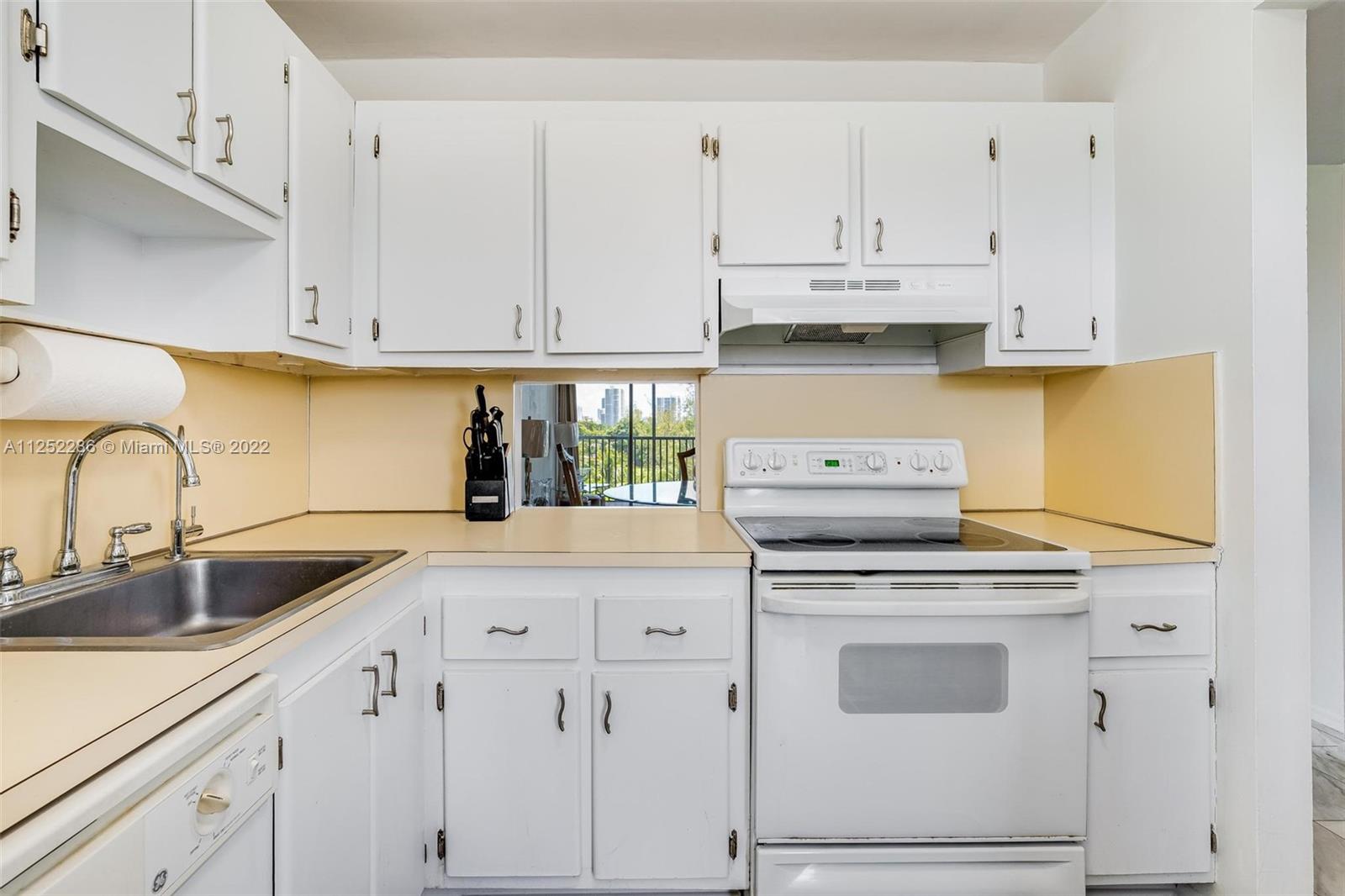 BRAVURA I CONDO - Residential