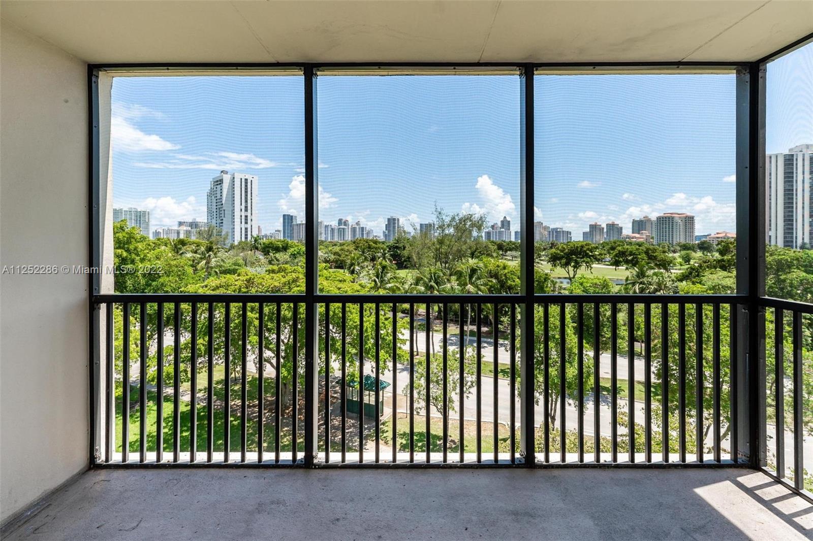 BRAVURA I CONDO - Residential